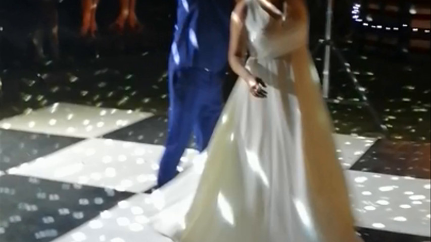 Baile de los novios bajo las estrellas 