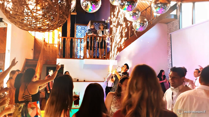 Show house bailable