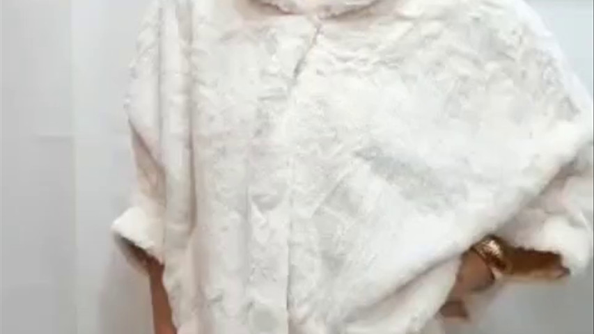 Video chaqueta blanca