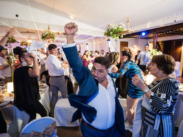 El matrimonio de Roberto y Alexandra en La Florida, Santiago 42