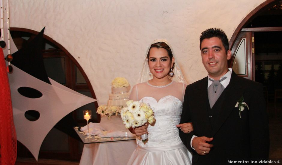 El matrimonio de Alberto y Esmili en Santiago, Santiago