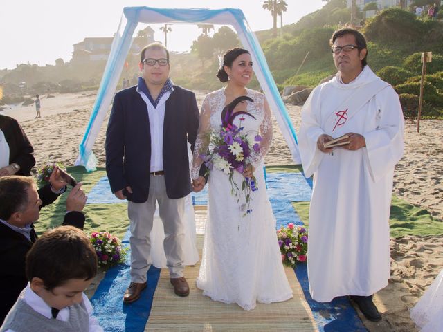 El matrimonio de Carlos y Romina en El Tabo, San Antonio 1