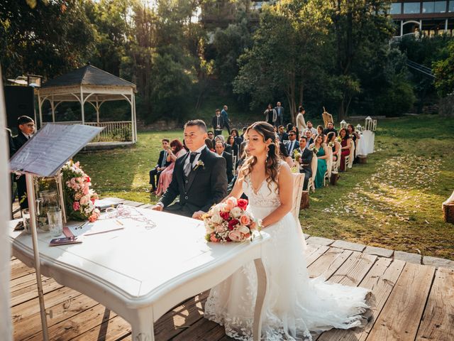 El matrimonio de Andrea y Matias en San José de Maipo, Cordillera 19