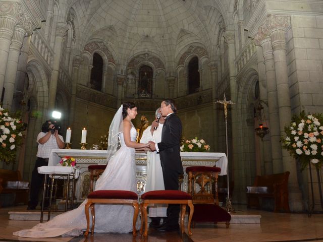 El matrimonio de Francisco y Yasna  en Santiago, Santiago 9
