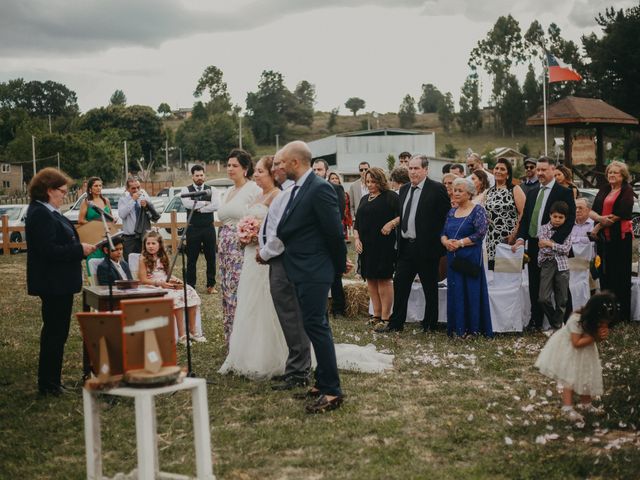 El matrimonio de Fredy y Andrea en Lago Ranco, Ranco 25