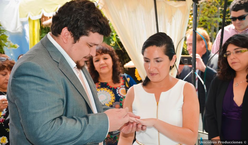 El matrimonio de Felipe y Carol en La Florida, Santiago