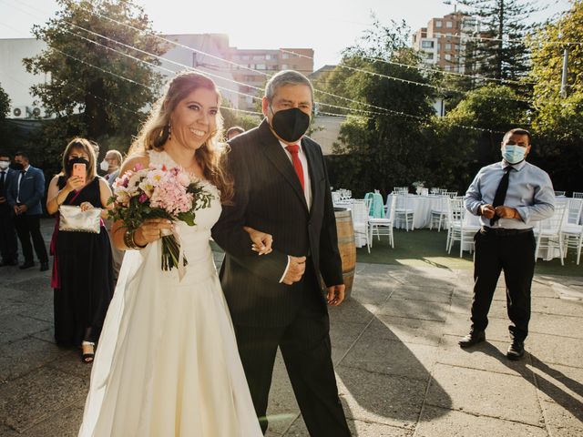El matrimonio de Daniel y Evelyn en Ñuñoa, Santiago 4