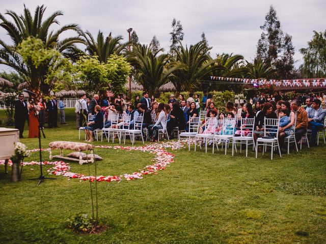 El matrimonio de Carlos y Daniela en Calera de Tango, Maipo 16