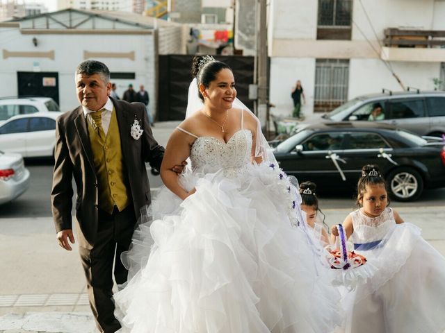El matrimonio de Marcelo Andrés  y Stephanie Gilda en Antofagasta, Antofagasta 13