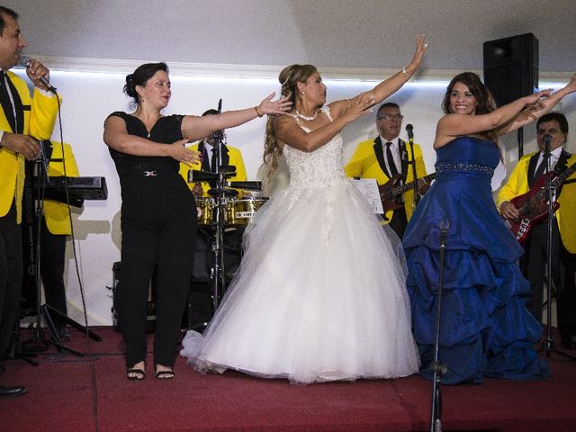 El matrimonio de Mauricio Segovia y Joselyn Moya en Maipú, Santiago 5