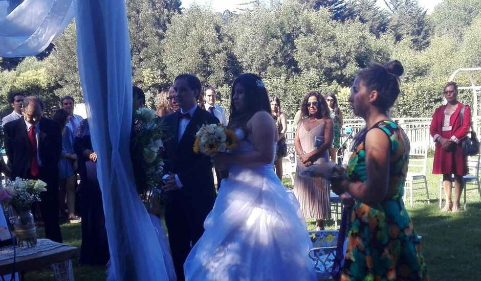 El matrimonio de Cristóbal  y Cinthia  en Coronel, Concepción