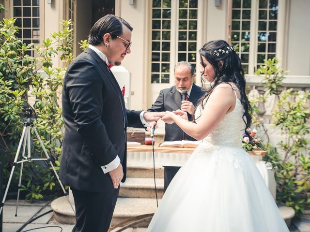 El matrimonio de Yahir y Vale en Santiago, Santiago 8