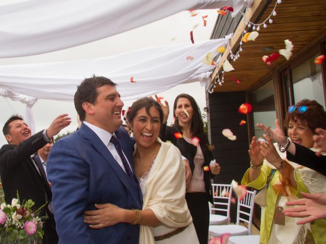 El matrimonio de Alberto y Loreto en Pichilemu, Cardenal Caro 27