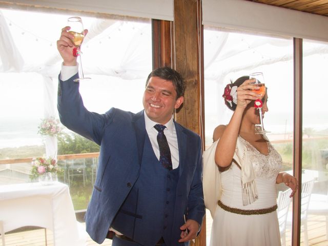 El matrimonio de Alberto y Loreto en Pichilemu, Cardenal Caro 31