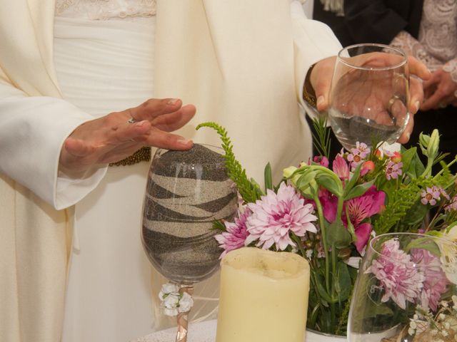 El matrimonio de Alberto y Loreto en Pichilemu, Cardenal Caro 48