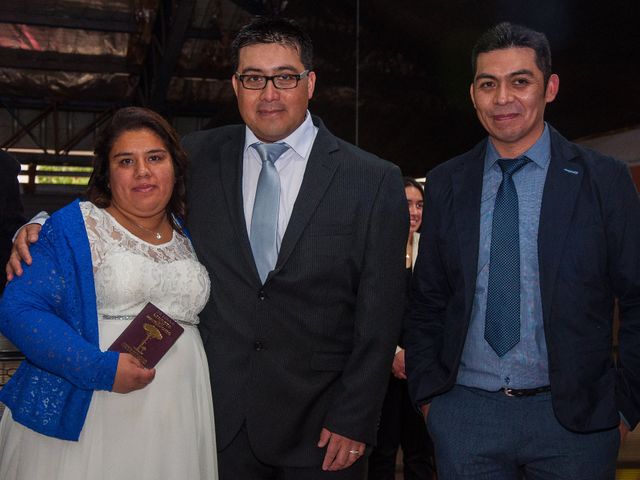 El matrimonio de Óscar y Marcela en Sagrada Familia, Curicó 7