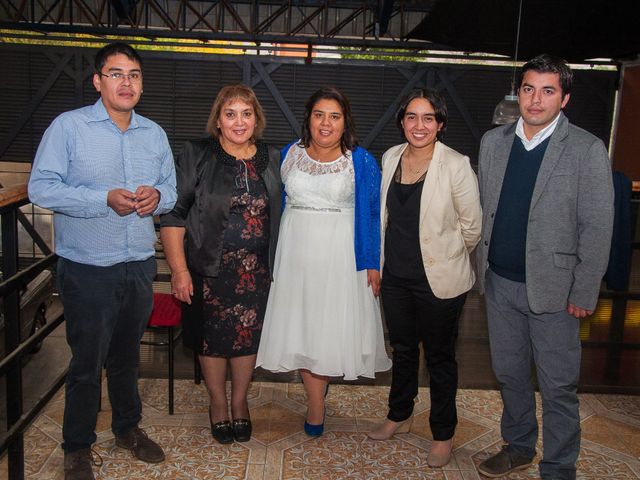 El matrimonio de Óscar y Marcela en Sagrada Familia, Curicó 35