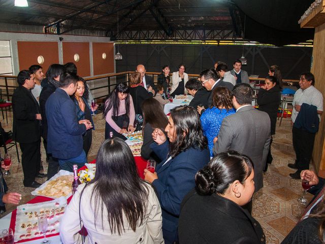 El matrimonio de Óscar y Marcela en Sagrada Familia, Curicó 45