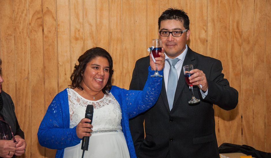 El matrimonio de Óscar y Marcela en Sagrada Familia, Curicó