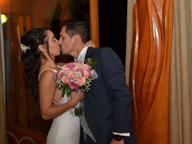 El matrimonio de Raul  y Lesly  en San José de Maipo, Cordillera 12