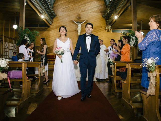 El matrimonio de Carlos  y Andrea  en Puerto Montt, Llanquihue 13