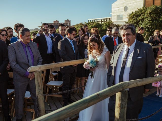 El matrimonio de Cristobal y Viviana en El Tabo, San Antonio 36