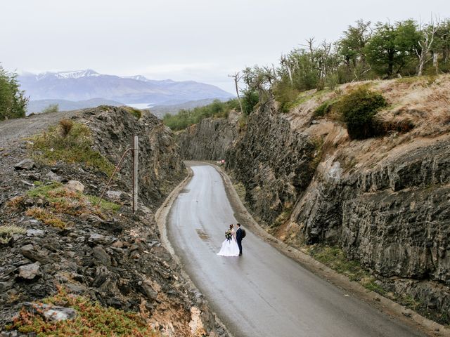 El matrimonio de Martín y Aranxa en Natales, Última Esperanza 17