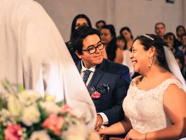 El matrimonio de Alejandro y Barbara en Sagrada Familia, Curicó 6