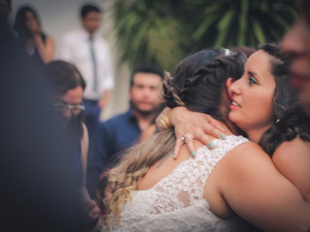 El matrimonio de Alejandro y Barbara en Sagrada Familia, Curicó 8