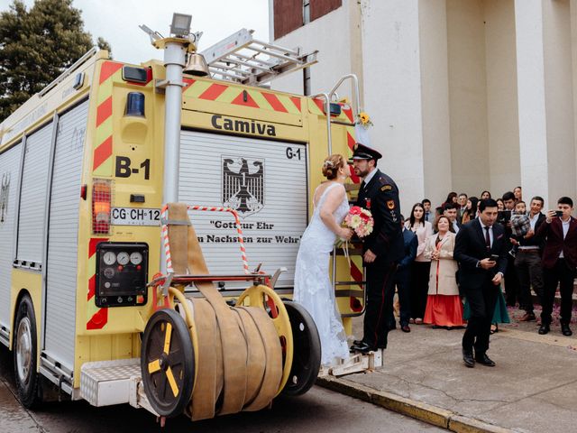 El matrimonio de Camilo y Eddy en Río Bueno, Ranco 37