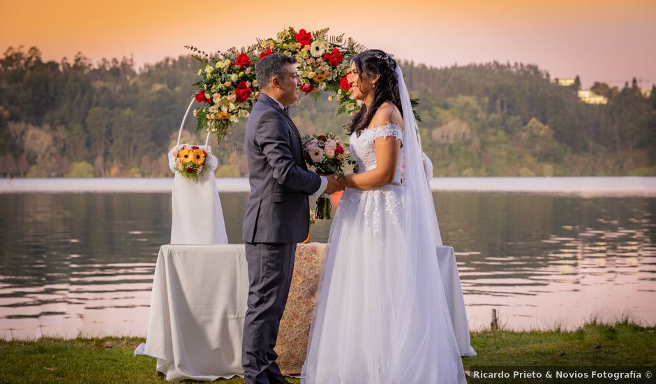 El matrimonio de Víctor y Eva en San Pedro de la Paz, Concepción