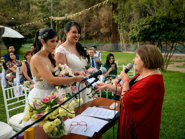 El matrimonio de María  y Tatiana  en Huechuraba, Santiago 10