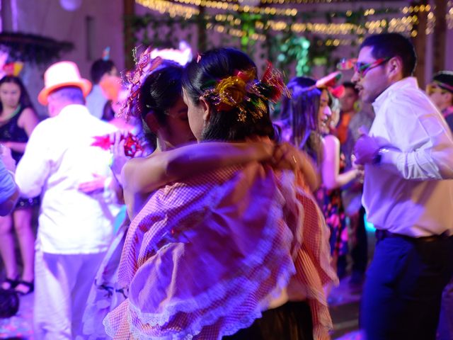 El matrimonio de María  y Tatiana  en Huechuraba, Santiago 48