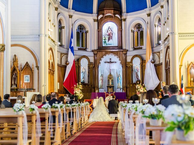 El matrimonio de Ricardo y Carolina en Puerto Varas, Llanquihue 3