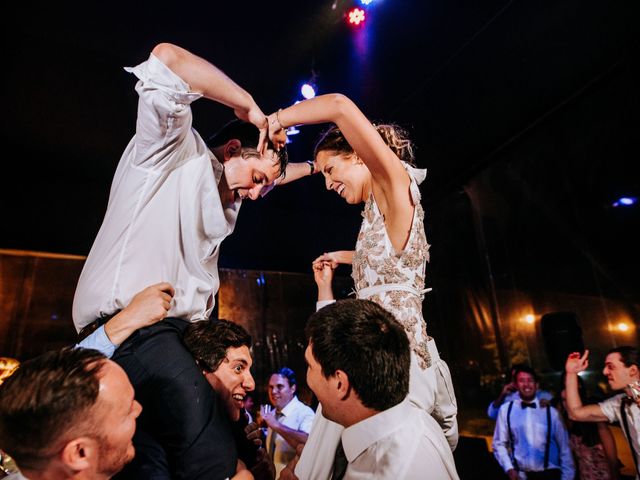 El matrimonio de Marcos y Alejandra en Lampa, Chacabuco 207