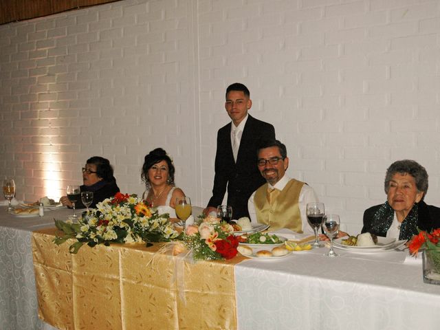 El matrimonio de Leonel y Ivonne en La Florida, Santiago 14