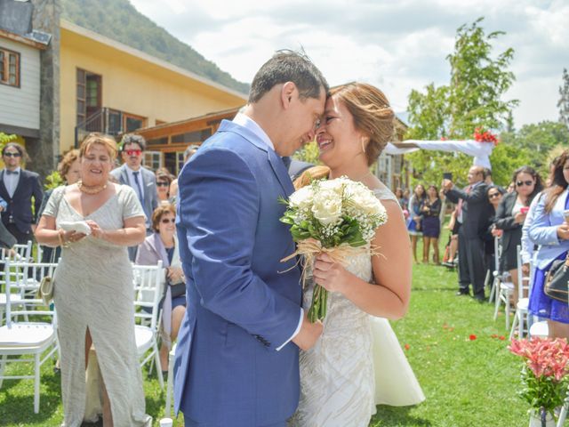 El matrimonio de Javier y Jessy en San José de Maipo, Cordillera 19
