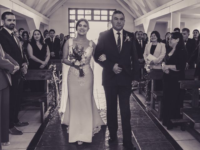 El matrimonio de Ignacio y Yessenia en Parral, Linares 30