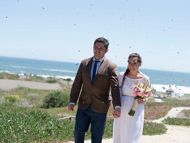 El matrimonio de Christian y Widays en Pichilemu, Cardenal Caro 9