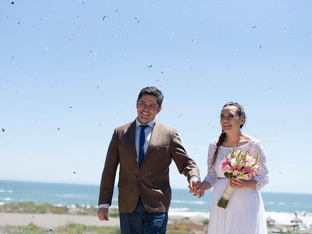 El matrimonio de Christian y Widays en Pichilemu, Cardenal Caro 10