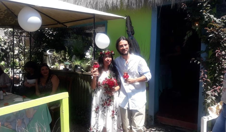 El matrimonio de Carlos y Domnina en Puchuncaví, Valparaíso