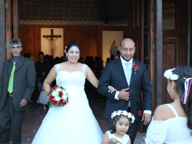 El matrimonio de Eduardo  y María Fernanda  en San Clemente, Talca 3