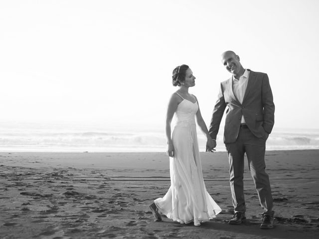 El matrimonio de Brian y Cata en Pichilemu, Cardenal Caro 56