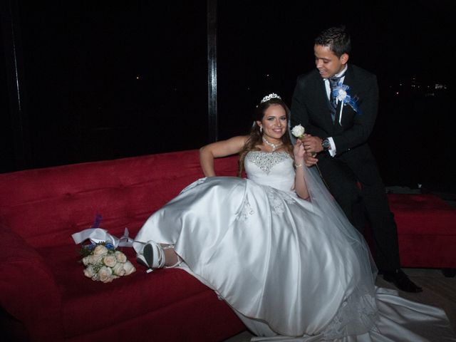 El matrimonio de Ronald y Marlis Pinedo en Santiago, Santiago 28