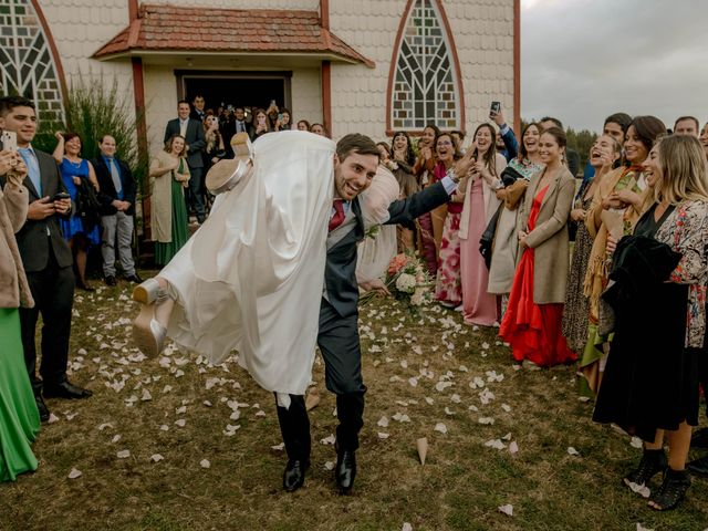 El matrimonio de Agustín y Javiera en Puerto Varas, Llanquihue 32