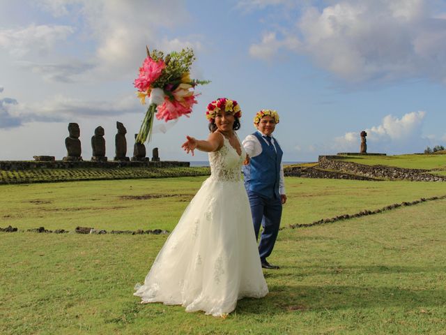 El matrimonio de Yerko y Ingrid en Isla de Pascua, Isla de Pascua 1