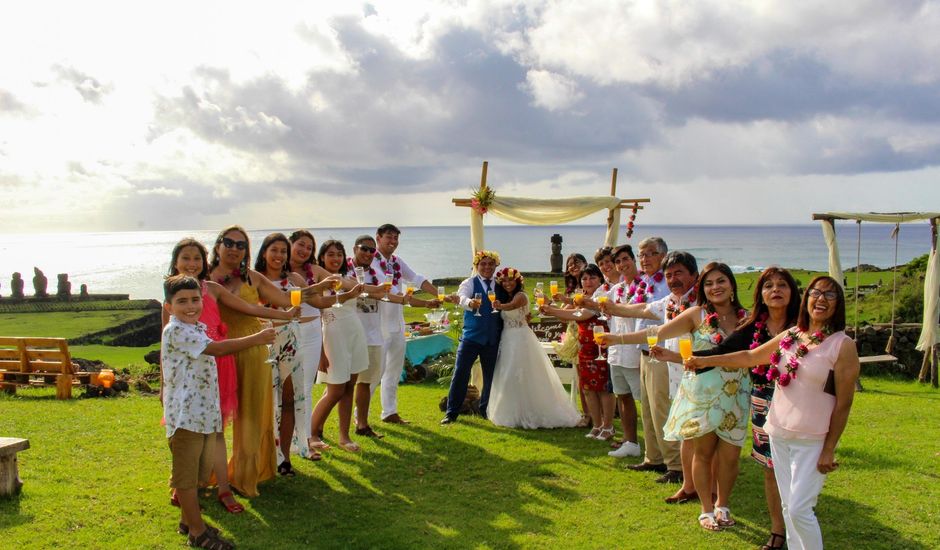 El matrimonio de Yerko y Ingrid en Isla de Pascua, Isla de Pascua
