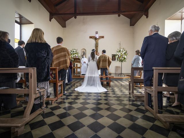 El matrimonio de Eduardo y Ignacia en San Clemente, Talca 11
