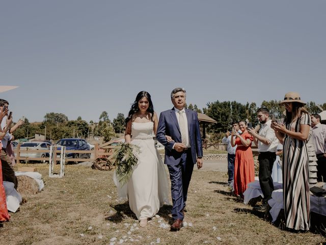 El matrimonio de Gonzalo y Sarai en Futrono, Ranco 8