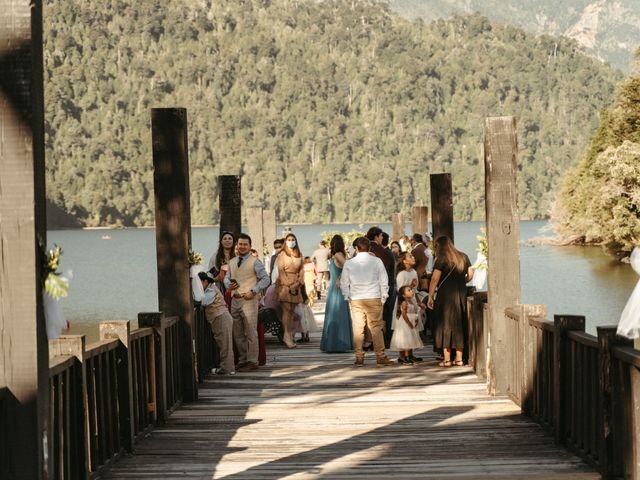 El matrimonio de Sebastián y Catalina en Panguipulli, Valdivia 53